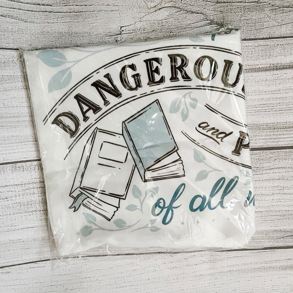 Throne of Glass cushion cover